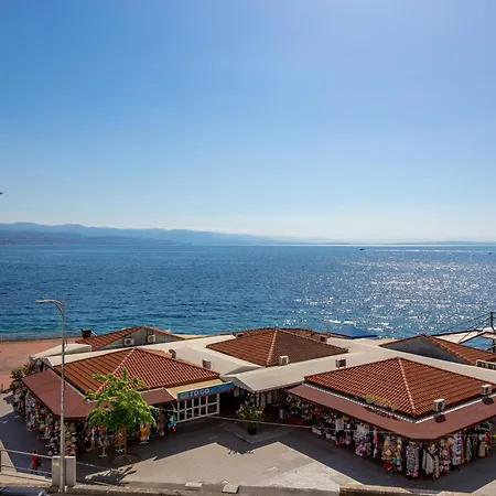 Marina -1st Row To The Sea With Private Parking