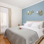 Marina -1st Row To The Sea With Private Parking Opatija