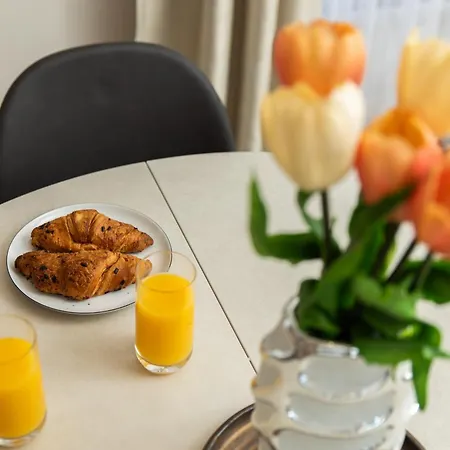 Marina -1st Row To The Sea With Private Parking