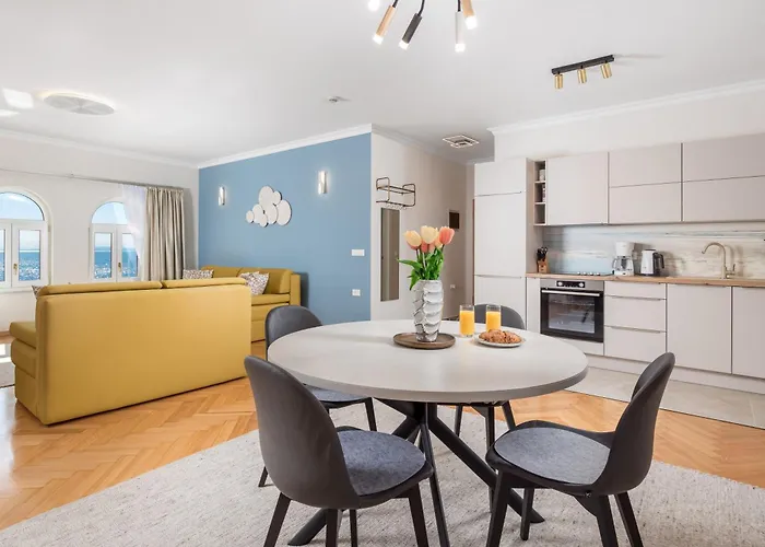 Marina -1st Row To The Sea With Private Parking Apartment *